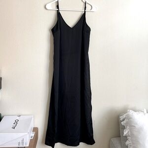 Satin midi dress. Size S